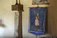 Ulassai-Chiesa romanica di Santa Barbara: vessillo della Santa Ulassai-Chiesa romanica di Santa Barbara: vessillo della Santa