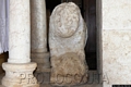 Uta-Santuario di Santa Maria: leone sinistro dell’altare Uta-Santuario di Santa Maria: leone sinistro dell’altare