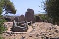 Arzachena-tomba di giganti li lolghi: veduta laterale