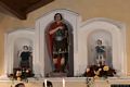 Loceri-Chiesa di San Bachisio: le statue sopra l&rsquo;altare