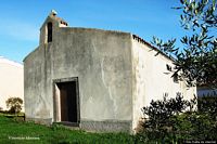 Abbasanta-chiesa di Sant’Amada: veduta da destra