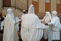 Aidomaggiore-Carnevale: le maschere a lenzolu bianche del lunedì grasso