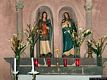 Aidomaggiore: chiesa campestre di Santa Greca: le statue di Santa Greca e Santa Giusta