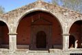 Bidonì: chiesa campestre di Santa Maria delle Grazie detto di Ossolo: ingresso nella facciata