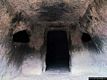 Bonorva-La necropoli di Sant’Andrea Priu: ingresso della tomba a camera