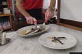 Cagliari-Trattoria lillicu: il pulizia della spigola alla vernaccia