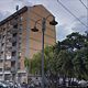 Cagliari-Come si presenta oggi la facciata del palazzo dopo la distruzione del murale Tre pietre di Pinuccio Sciola