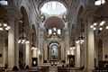 Cagliari-Basilica di Nostra Signora di Bonaria: interno verso il presbiterio