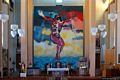 Cagliari: chiesa parrocchiale di San Pio X: la pala d’altare che rappresenta il Cristo Realizzata nel 1977 da Foiso Fois Cagliari: chiesa parrocchiale di San Pio X: la pala d’altare che rappresenta il Cristo Realizzata nel 1977 da Foiso Fois
