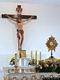 Cagliari-Pirri: il crocifisso sulla parete della chiesa parrocchiale di San Tarcisio Martire