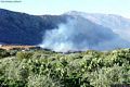 Dorgali-Cala Cartoe: veduta dell’incendio sulla montagna dietro Cala Cartoe