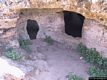 Alghero: i Piani: ingresso della diciannovesimo tomba della necropoli di Anghelu Ruju