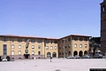 Carbonia-Nella piazza si trova l’edificio che ospita il Municipio