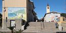 Cardedu-La piazza Giuseppe Garibaldi sul retro della chiesa parrocchiale con i murales
