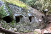 Cardedu-Necropoli del monte Arista: ingresso delle tombe V, VI e VII
