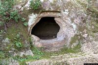 Cardedu-Necropoli del monte Arista: ingresso della IX tomba