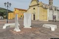Cargeghe-Piazza Grazia Deledda: il gruppo scultoreo di Pinuccio Sciola