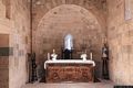 Cargeghe: chiesa romanica di Santa Maria de Contra: altare con il paliotto Cargeghe: chiesa romanica di Santa Maria de Contra: altare con il paliotto