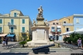 Carloforte-Il monumento a Carlo Emanuele III