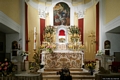 Carloforte-La chiesa parrocchiale di San Carlo Borromeo: altare maggiore