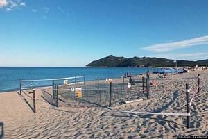Castiadas-Sulla spiaggia di Cala Sinzias monitoraggio della spiaggia nella quale sono state deposte le uova