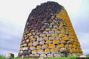 Codrongianos-resti del nuraghe Nieddu