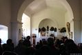 Cuglieri: chiesa campestre di Sant’Imbenia: interno della chiesa durante le celebrazioni della sua festa