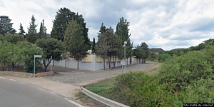 Domus de Maria-Veduta dell’ingresso del Cimitero Comunale
