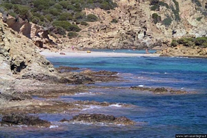 Domus de Maria-La spiaggia di su Cardinolu