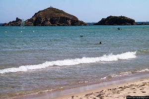 Domus de Maria-La spiaggia di su Giudeu