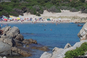 Domus de Maria-La spiaggia di Cala Cipolla