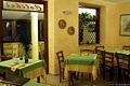 Dorgali: il ristorante Colibrì: sala interna e veranda