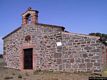 Dualchi: chiesa campestre di San Pietro: veduta in primo piano