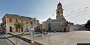 Elmas: la piazza della chiesa 