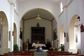 Gadoni-chiesa parrocchiale della Beata Vergine Assunta: interno verso il presbiterio