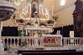 Gergei: chiesa parrocchiale di San Vito Martire: veduta dell’interno con a destra il retablo del Maestro di Gergei