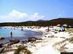 Golfo Aranci: Cala Banana: la spiaggia a destra del pontile