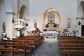 Gonnostramatza: chiesa parrocchiale di San Michele Arcangelo: interno verso il presbiterio