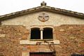 Laconi: chiesa campestre di San Daniele: particolare della facciata