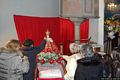 La Maddalena: chiesa dedicata al Santo Bambino Gesù di Praga: la statua del Bambino Gesù La Maddalena: chiesa dedicata al Santo Bambino Gesù di Praga: la statua del Bambino Gesù