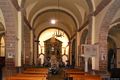 Macomer: chiesa parrocchiale di San Pantaleo: interno verso il presbiterio