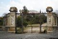 Milis-Villa Pernis: il cancello di accesso al giardino interno