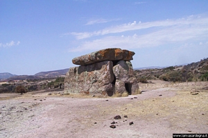 Mores-Dolmen Sa Coveccada