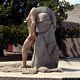 Norbello-La statua della donna dopo gli atti di vandalismo prima dell’ultimo restauro