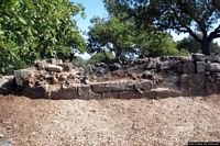 Norbello-Domusnovas Canales: ruderi della chiesa romanica di Santa Vittoria di Sella