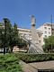 Nuoro: la piazza Italia: Monumento ai Caduti del mare