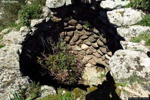 Nuoro-Villaggio di Noddule: resti del nuraghe Noddule Nuoro-Villaggio di Noddule: resti del nuraghe Noddule