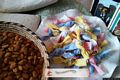 Nuraminis: i gueffusu che sono dolcetti di pasta di mandorle