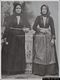 Ollastra-Vecchia foto di due donne con il costume tradizionale