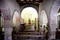 Ollastra: chiesa di Santa Severa: interno verso il presbiterio